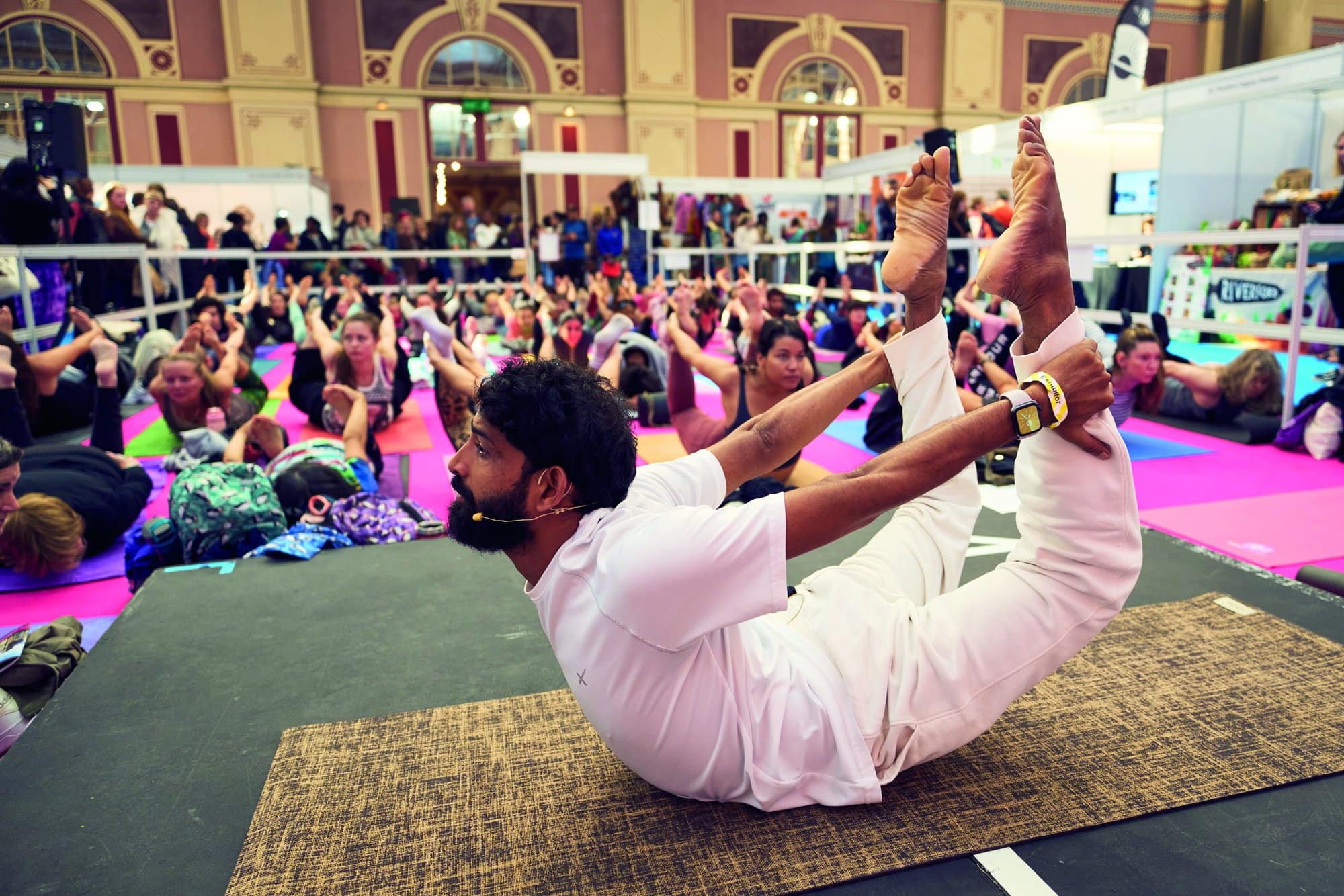 OM Yoga Show Vibes