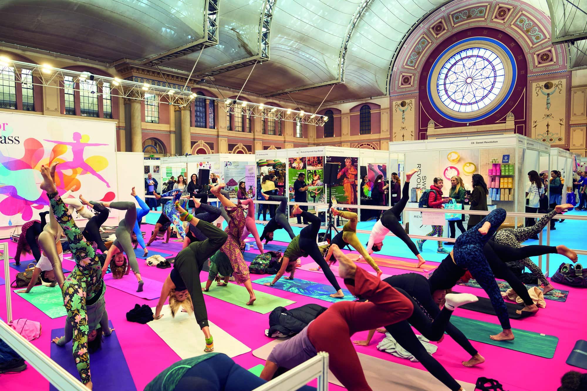 OM Yoga Show Vibes