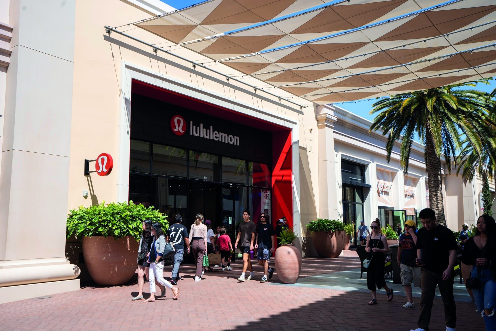 Irvine, CA, USA - May 7, 2022: Front view of a Lululemon store at Irvine Spectrum Center in Irvine, California. Lululemon Athletica is a Canadian athletic apparel retailer headquartered in Vancouver, British Columbia, Canada.