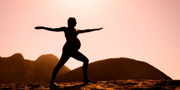 Are pregnant Instagram yoga stars dangerous?