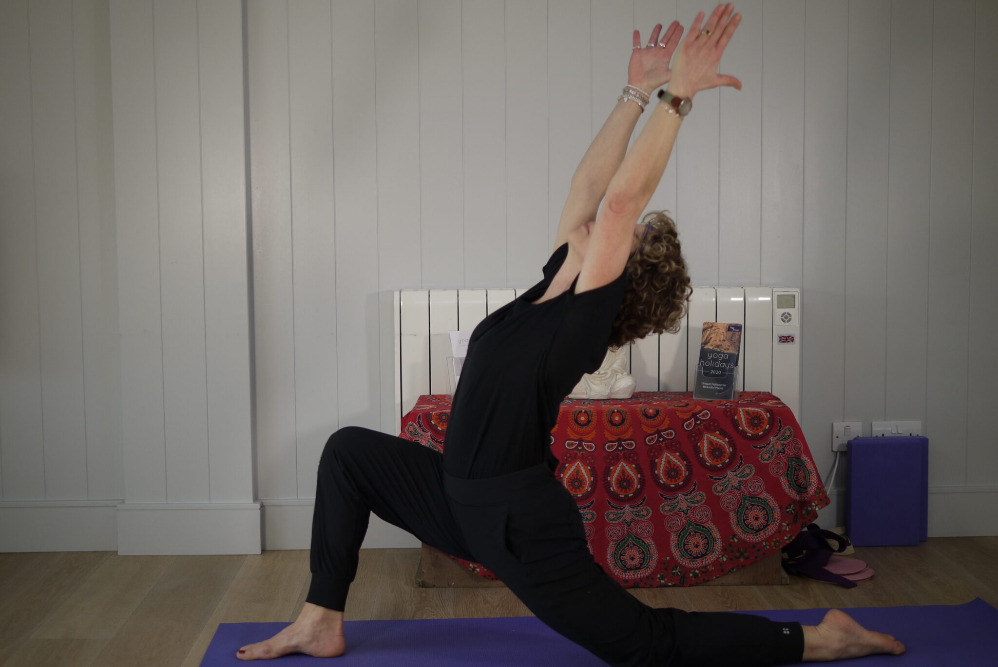 low-lunge low lunge