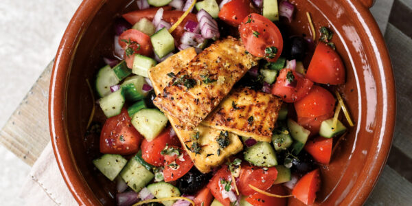 GREEK SALAD WITH TOFU HALLOUMI