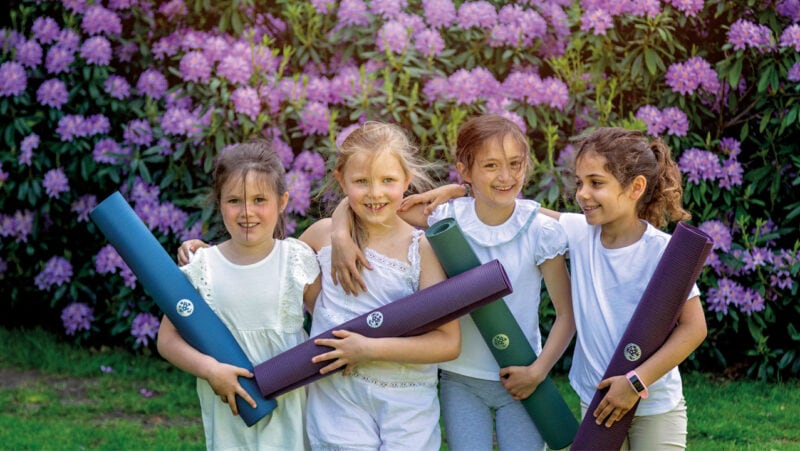 tips for teaching yoga to children