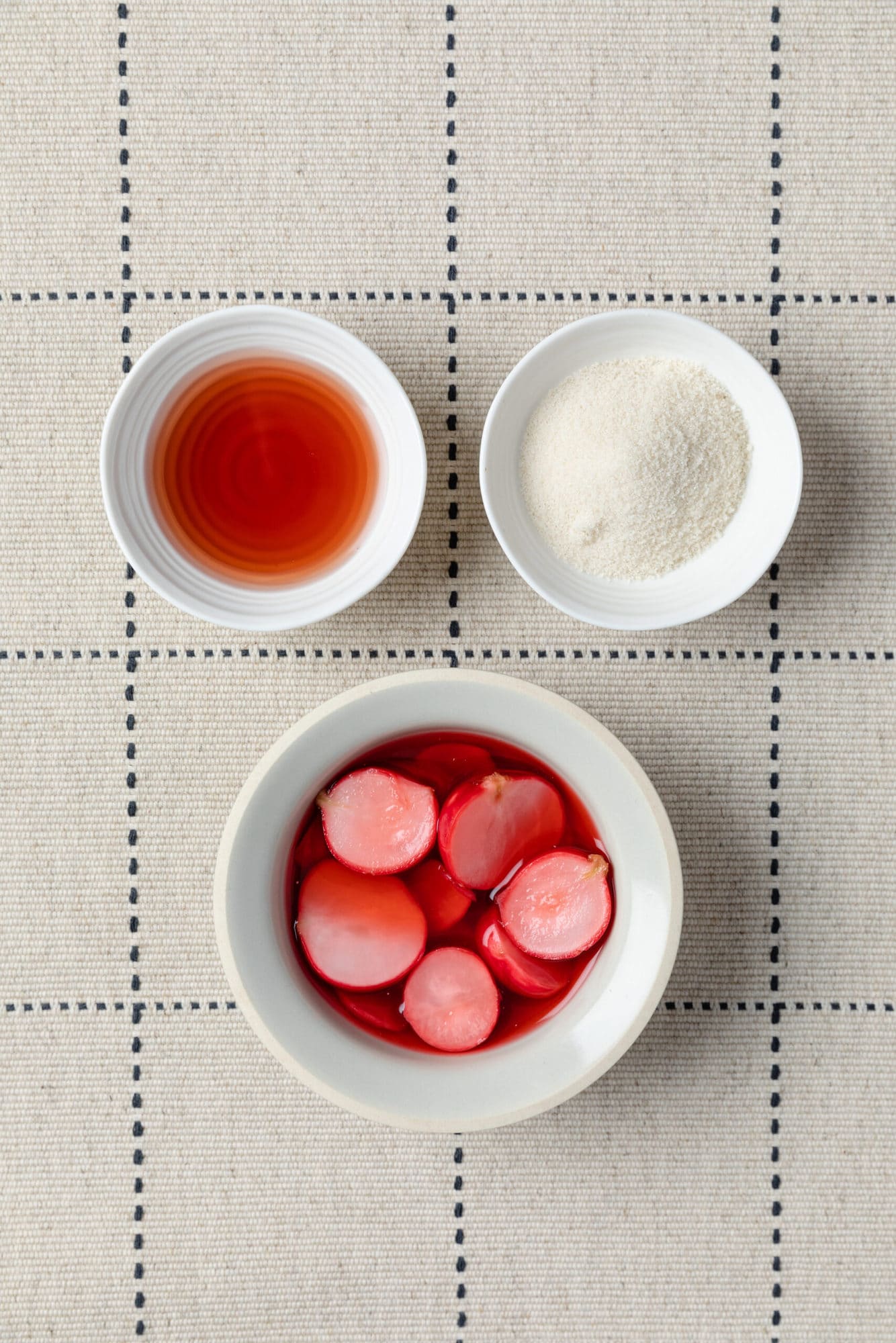 Quick Pickled Radishes