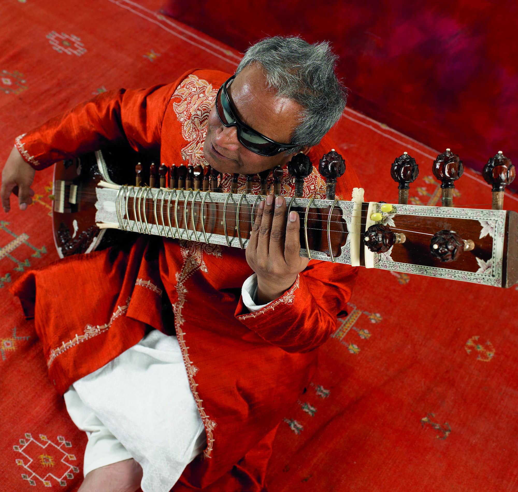 Baluji Shrivastav- Red Suit Sitar High