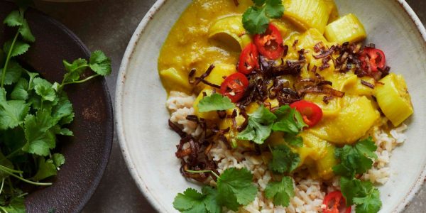 Leek and coconut curry
