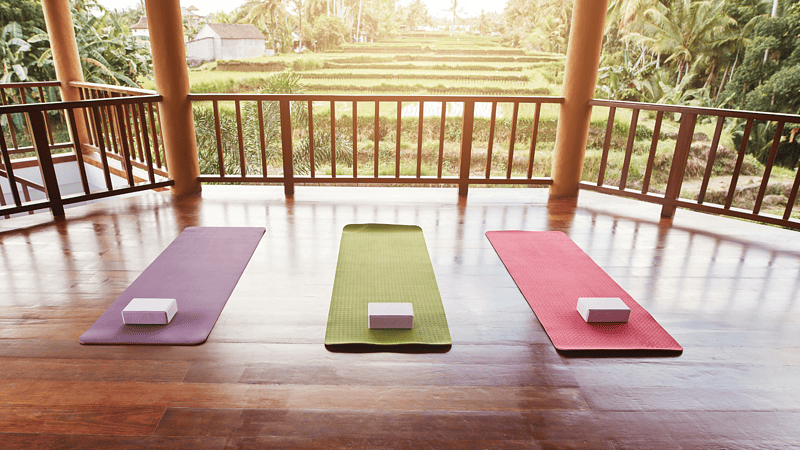 7 Landscaping Ideas To Create an Outdoor Yoga Studio