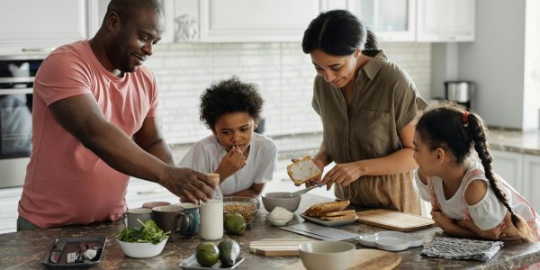 Strategies To Encourage Your Children To Eat Well