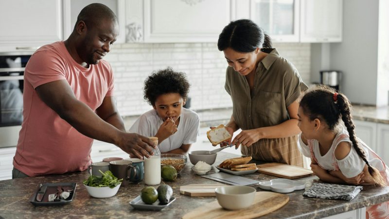 Strategies To Encourage Your Children To Eat Well