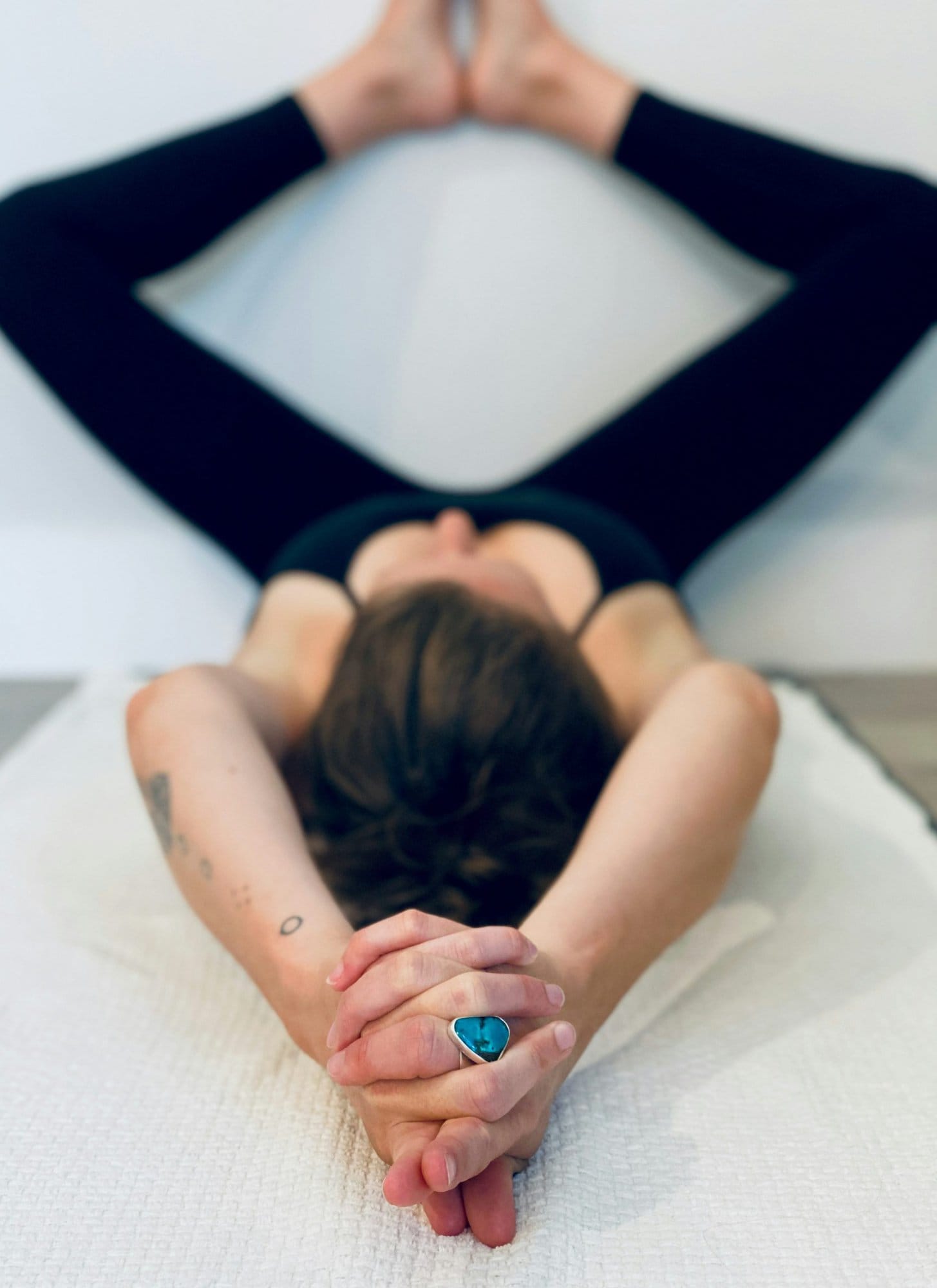 Five Mudras for Endometriosis Relief Five Mudras for Endometriosis Relief