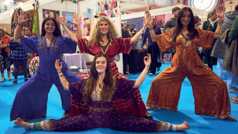 OM Yoga Show Vibes