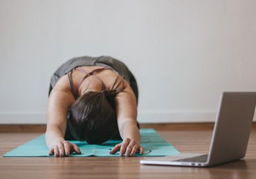 TT- live and online Live online yoga teacher training