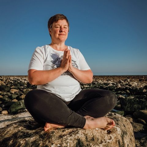 Zoe (3) Beat stress with yoga